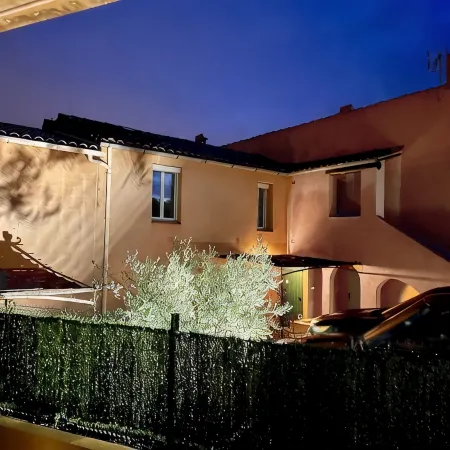 Detached house |50 m from Capelan beach |Climatised |Parking |Private garden