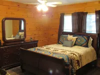 Log Cabin on the Hudson - Alphydda
