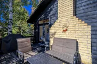 Pagosa Lakefront Home w/ Hot Tub, A/C, & Canoe!