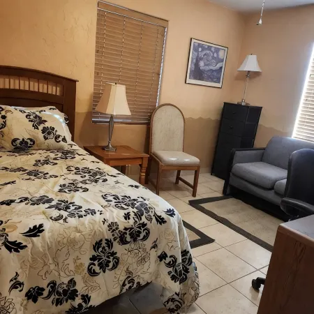 2 Bed, 2 Bath home for winter rental in stable neighborhood in Tucson
