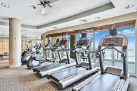 Oceanfront 3Br Condo w/ 450+ Sq Ft Glass Balcony & Stunning Views - Private Pools