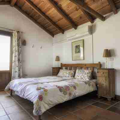A cozy blend of tranquility, beauty and functionality Rooms