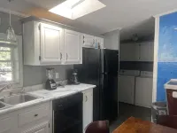 Cozy Cub Cabin 2 Sleeps 10 Full Linens Provided - 2-Star