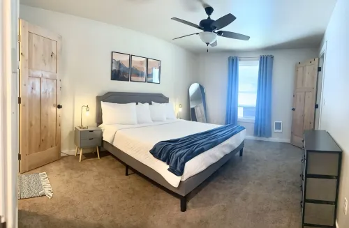 JSW Away Stay featuring 1 King size bed, 2 queen size beds, and 2 baths