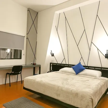 D' la Torre Hotel