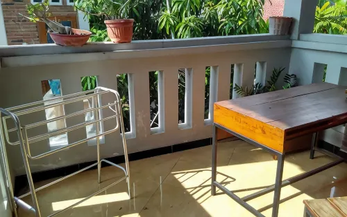 Comfy Room at Honey Guesthouse Syariah - Haustierfreundliche