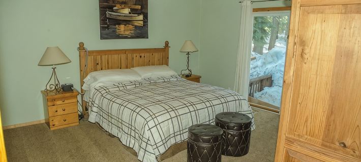 Tahoe Donner Mountain Retreat: Fire Pit, Beach Club, and Trails Hotels in Truckee