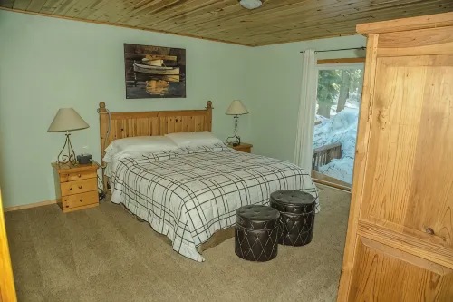 Tahoe Donner Mountain Retreat: Fire Pit, Beach Club, and Trails - ビーチサイド
