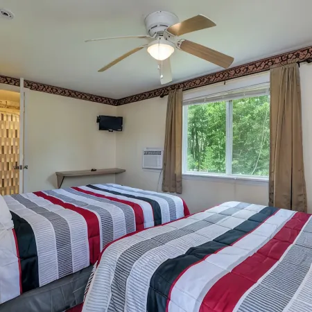 The White 2 Bedroom Cottage @Twin Hills Cottages