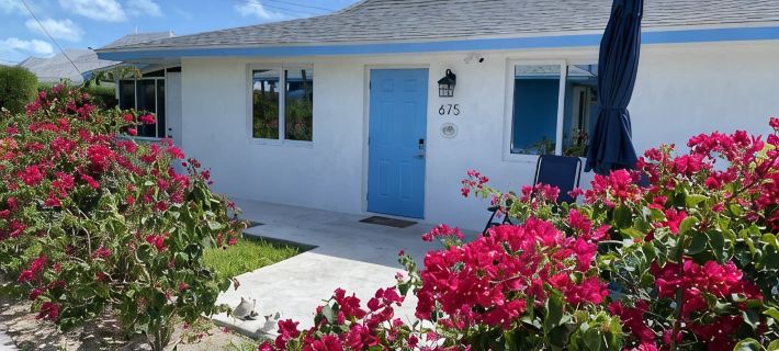 Beach Villa 675 Steps to the Pool and Beach, 2 King Bedrooms with Private Baths Hotels in Great Abaco