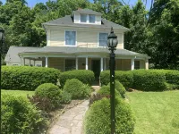 Beautiful Victorian built in 1912 “The Brookside Manor” in Berkeley Springs WV