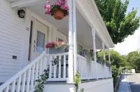 Unbeatable Downtown Mystic Location - 4-Star