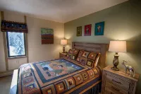 2 BR Updated Condo-Mountain View! Excellent location, views & value! - Mountain view