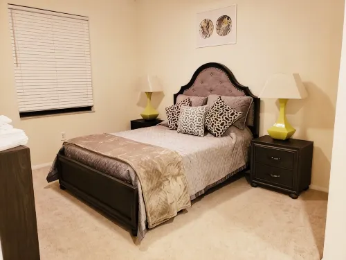 Clearwater Vacation Beach 1Bedroom Condo fits 2-4ppl Book Now Get Discounts!!!! - Private Pools
