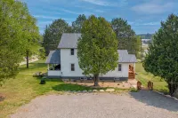 Ely Group Retreat 5 Bedrooms, 3 Bath, Huge Lawn - Butik