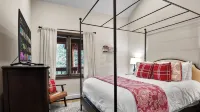 Tyra Penthouse Ski-in/Out — 4Br, Private Hot Tub, Sleeps 12 - 4 ดาว