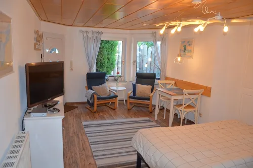 Beautiful, very quietly located vacation apartment between the Baltic Sea and the Bodden with sauna - Wifi