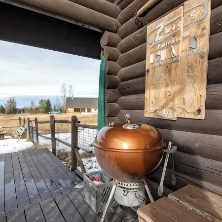 Cozy Teton Cabin