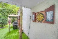 Sunny Florida Escape: Private Heated Pool, Hot Tub, Putting Green, Beach Nearby! - Pools