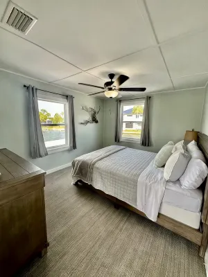 Waterfront home in Crystal River w/private dock and kayaks - balcony