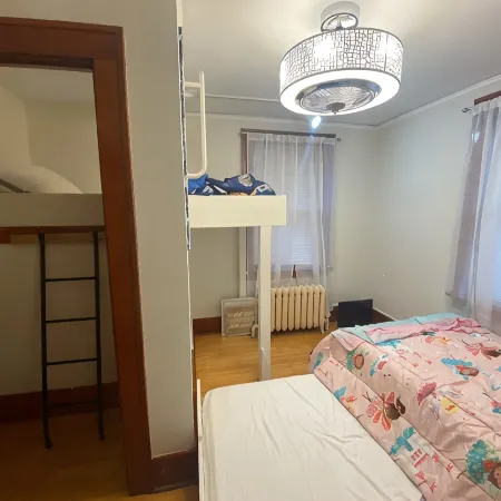Holiday Haus Zwei Very Spacious Home Located in the Heart of New Ulm