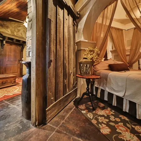 Stay in the Zion themed inn!3348714 a new 2nd rental. The Silo Inn