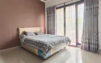 3 Bedroom at Villa Kusuma Pinus M3 by N2K - Huvilat