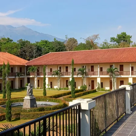 D'Emmerick Salib Putih Hotel Salatiga