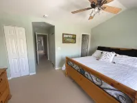 Three-story townhome tucked back in the woods near Winter Park - 4-stjärniga