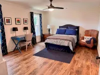 Exquisite furnished rental in Downtown Aiken! - 4성급