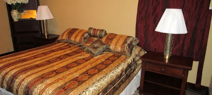BEAUTIFUL MOUNTAIN HOME  RETREAT, SILVER MOUNTAIN IDAHO - Sleeps 8 Hotels in Shoshone County