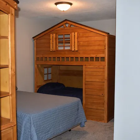 Bluff Cabin Near Mississippi River with Gazebo, Fire Pit and Easy Trail Access