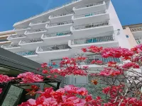 索尼霍旗下阿布里亞爾酒店 - 停車場
