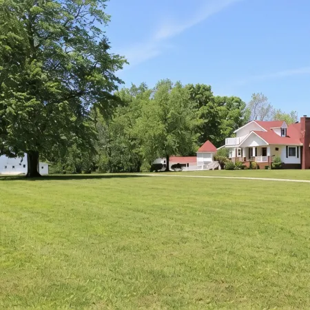 The Red Fox Inn by Cummins Falls / Baxter / Cookeville