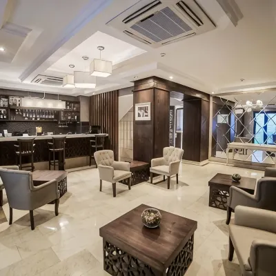 Boutique Hotel Mimino Hoteles cerca de Catedral de la Sagrada Trinidad