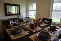 Cozy Ski House in Stowe, 5 min to village, perfect for family/friends getaway - 3-نجوم