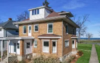 New Listing! Large, beautiful home on Lake Erie in Port Clinton Ohio. - 4-Star