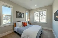Parks Edge Ski Oasis - 10 minutes to town with gym, hot tub, and pool - Pools