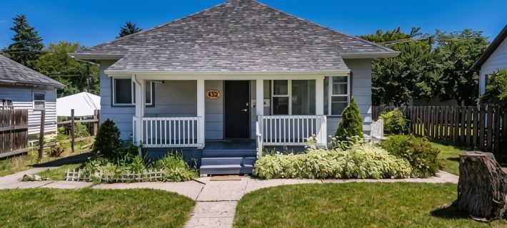 Quaint Downtown Studio 4 blocks off Main Hotels in Bozeman