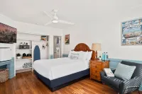 Sea Blue Hotel - 2-Star