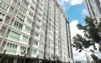MetroCity Staycation - vue sur la montagne