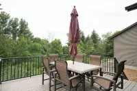 Lakefront Retreat on South Center Lake - WiFi
