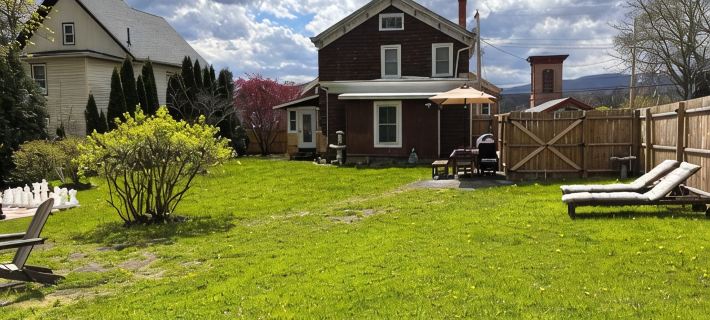 Catskill Ski Hike Lake Pet Main St Pool Hotels in Catskill