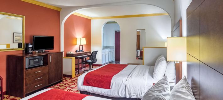 Quality Suites Hotels in Lubbock