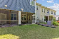Where Relaxation Meets Home, KING Suite Retreat, 14 MINS to RDU Airport, POOL - Wifi