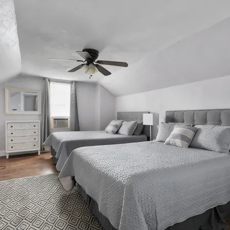 Cheerful 4 Bedroom House