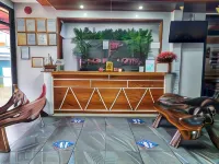 Charms Hotel - 2-Star