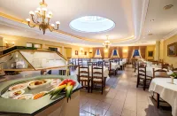 International au Lac Historic Lakeside Hotel - breakfast