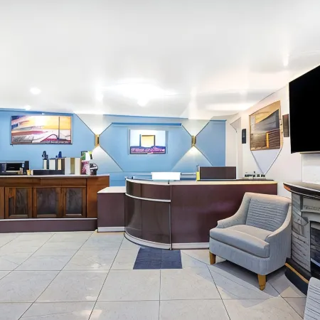 Oceanside Inn & Suites, a Days Inn by Wyndham