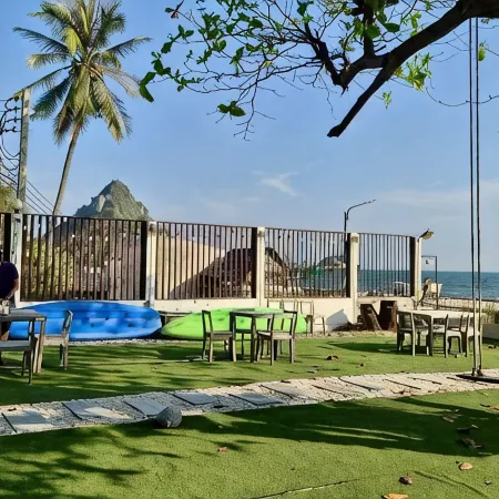 Joy Hotel